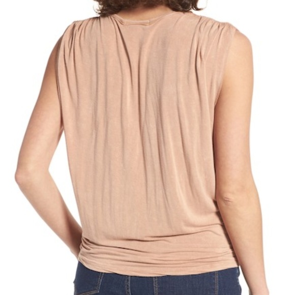 Sun & Shadow Super Soft Top Cinched Sleeve Tee - Picture 2 of 5